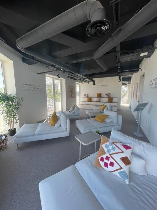 Apartment Modern With Pool At Cfc