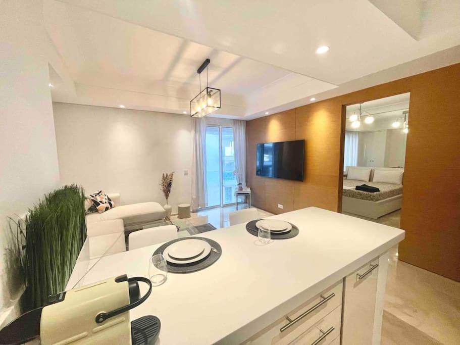 Modern With Pool At Cfc Apartamento